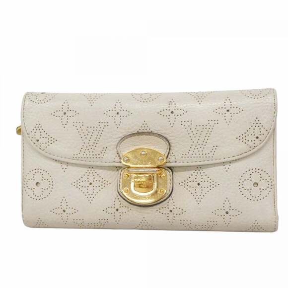 LOUIS VUITTON Accessories - Louis Vuitton Mahina Portefeuille Amelia Tri-fold Long Wallet M58132 (Ladies')